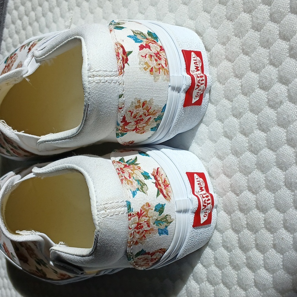 NWOB Custom Vans - Picture 4 of 6